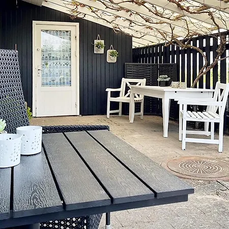 펜션 Secluded Retreat By Water - By Traum