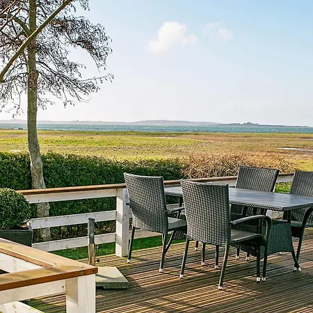 Secluded Retreat By Water - By Traum Дом отдыха Bojden