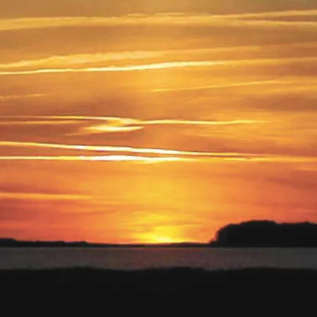 Secluded Retreat By Water - By Traum