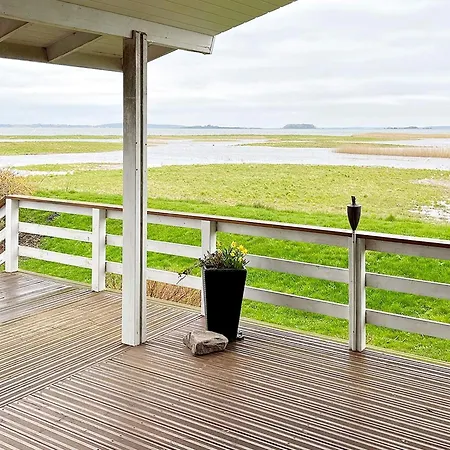 Secluded Retreat By Water - By Traum